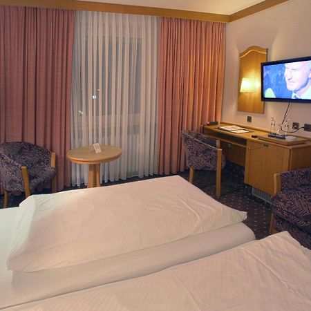 Hotel-Restaurant Esbach Hof 키칭겐 외부 사진