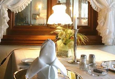 Hotel-Restaurant Esbach Hof 키칭겐 외부 사진